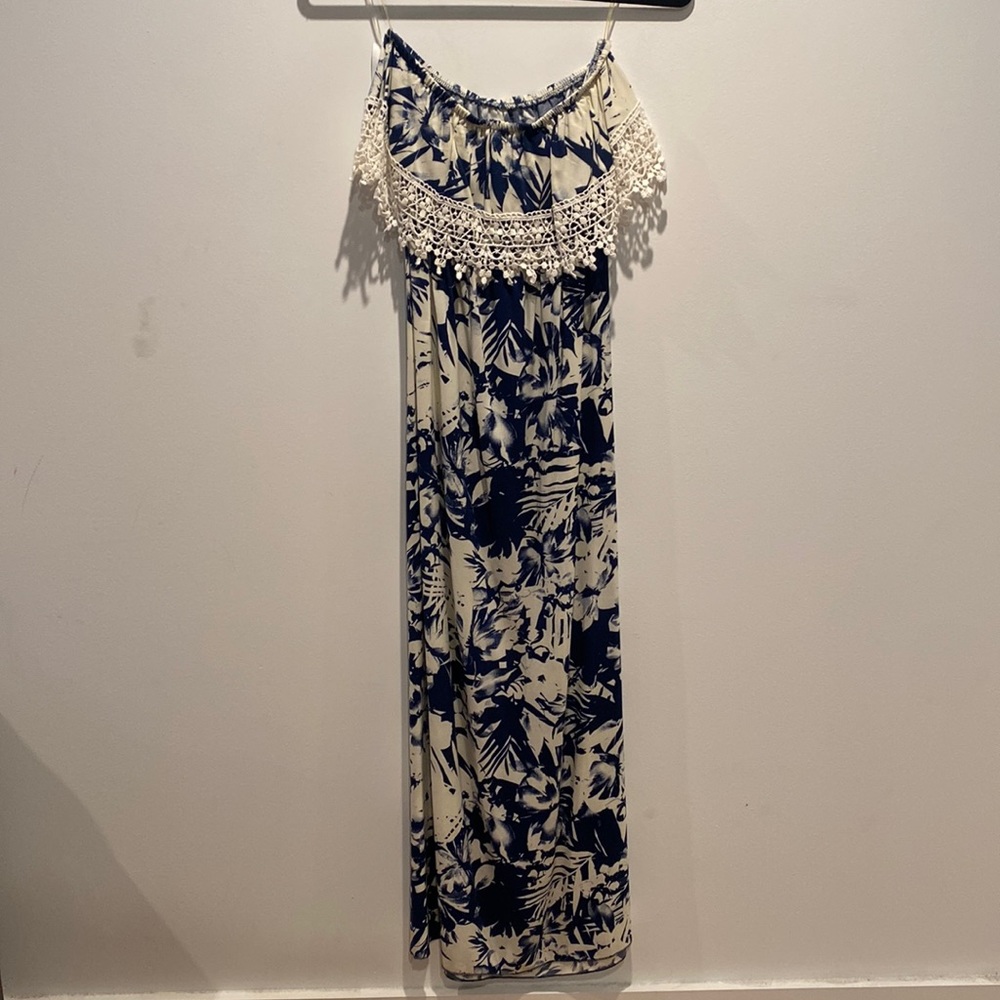 Strapless blue Hawaiian maxi dress. Size medium. Never worn.